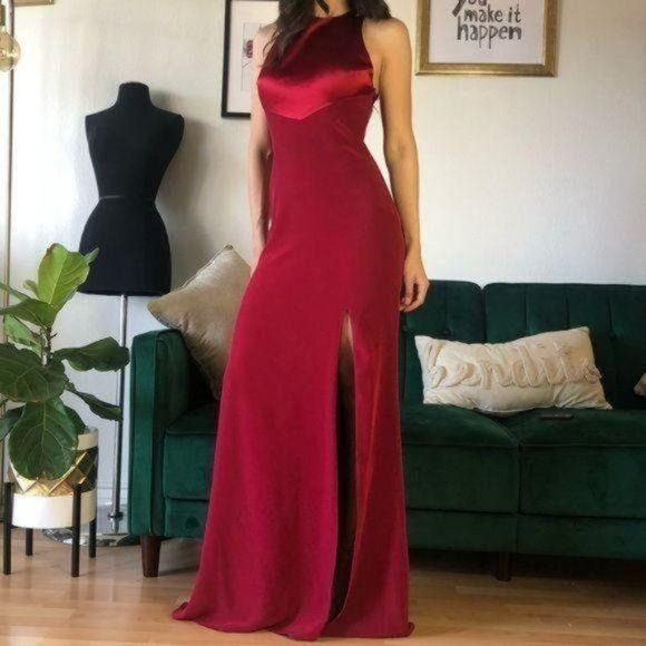 Burgundy Night Gown ft Low Back & Slit Prom Dress Wedding Guest Bridesmaid - Picture 2 of 5